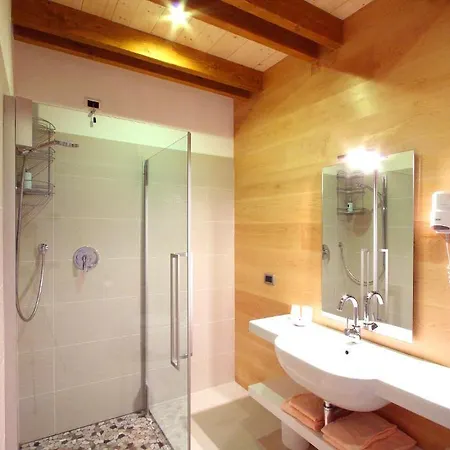 Alle Trote Bed and breakfast Sùtrio