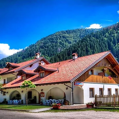 Alle Trote 3* Sùtrio