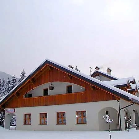Alle Trote 3* Sùtrio